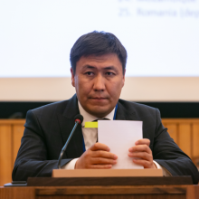 Kirghizistan, Almazbek Beishenaliev, Ministre de l'éducation et des sciences, c UNESCO_Fabrice GENTILE 1000px.png