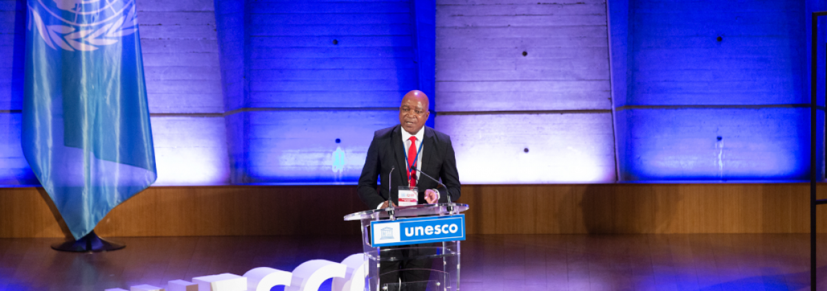 Zambia, Douglas Syakalima, Minister of Education, c UNESCO_Christelle ALIX 1000px.png
